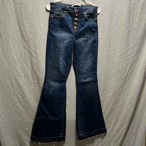 Women’s Juniors jeans, Celebrity Pink, size 7, 29.5” inseam, never worn